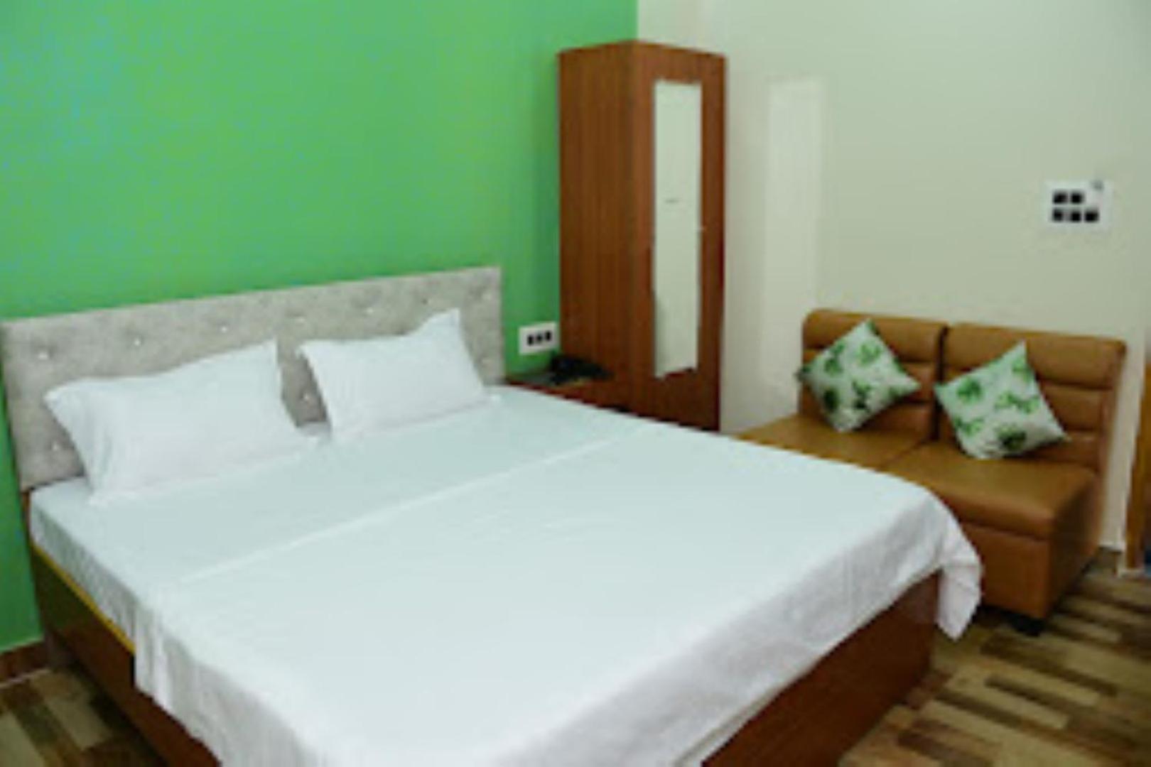 Renu Paradise , Ayodhya Hotel Ngoại thất bức ảnh